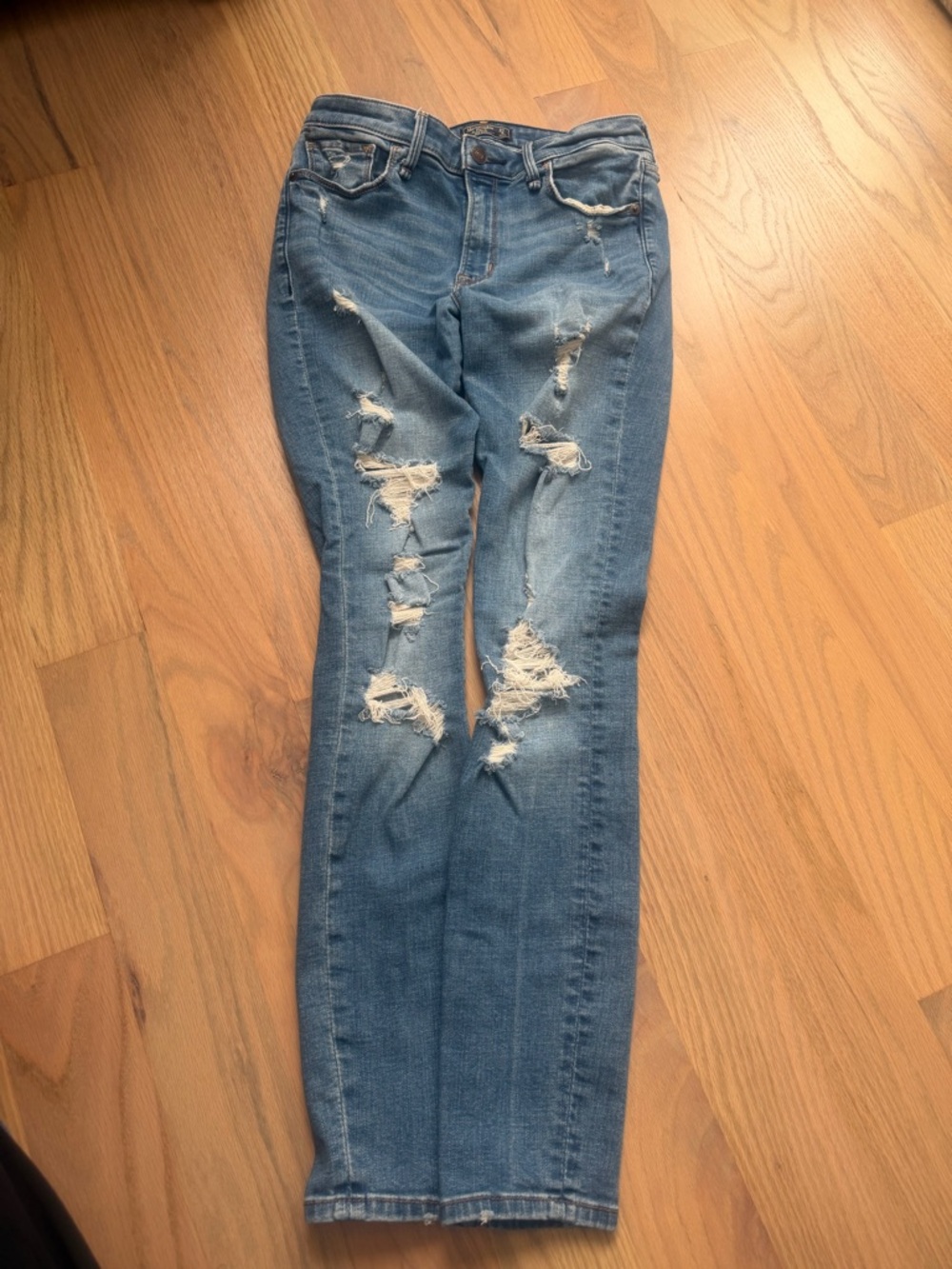 Abercrombie & Fitch Mid Rise Super Skinny Size 4R